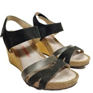 Tsubo Nilanti Wicker Print High Wedge Velcro leather strap Sandals Sz 9.5